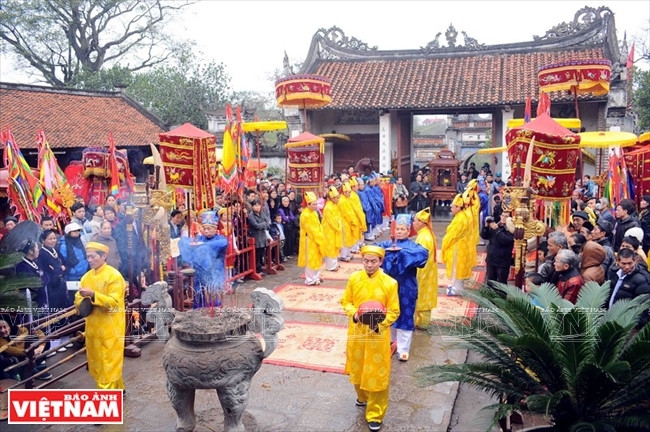 La fête de Cô Loa, qui a lieu le 4e jour du premier mois lunaire.
