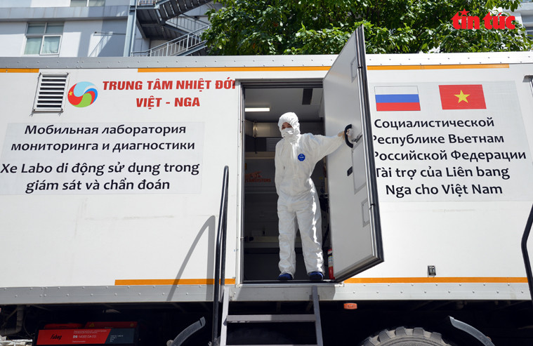 Un laboratoire mobile du Centre tropical Vietnam-Russie. Photo: VNA