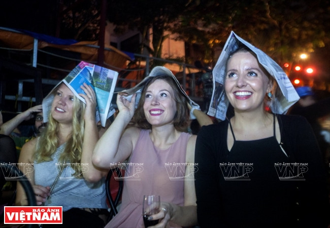 Les spectacles de la troupe attirent des spectateurs internationaux.