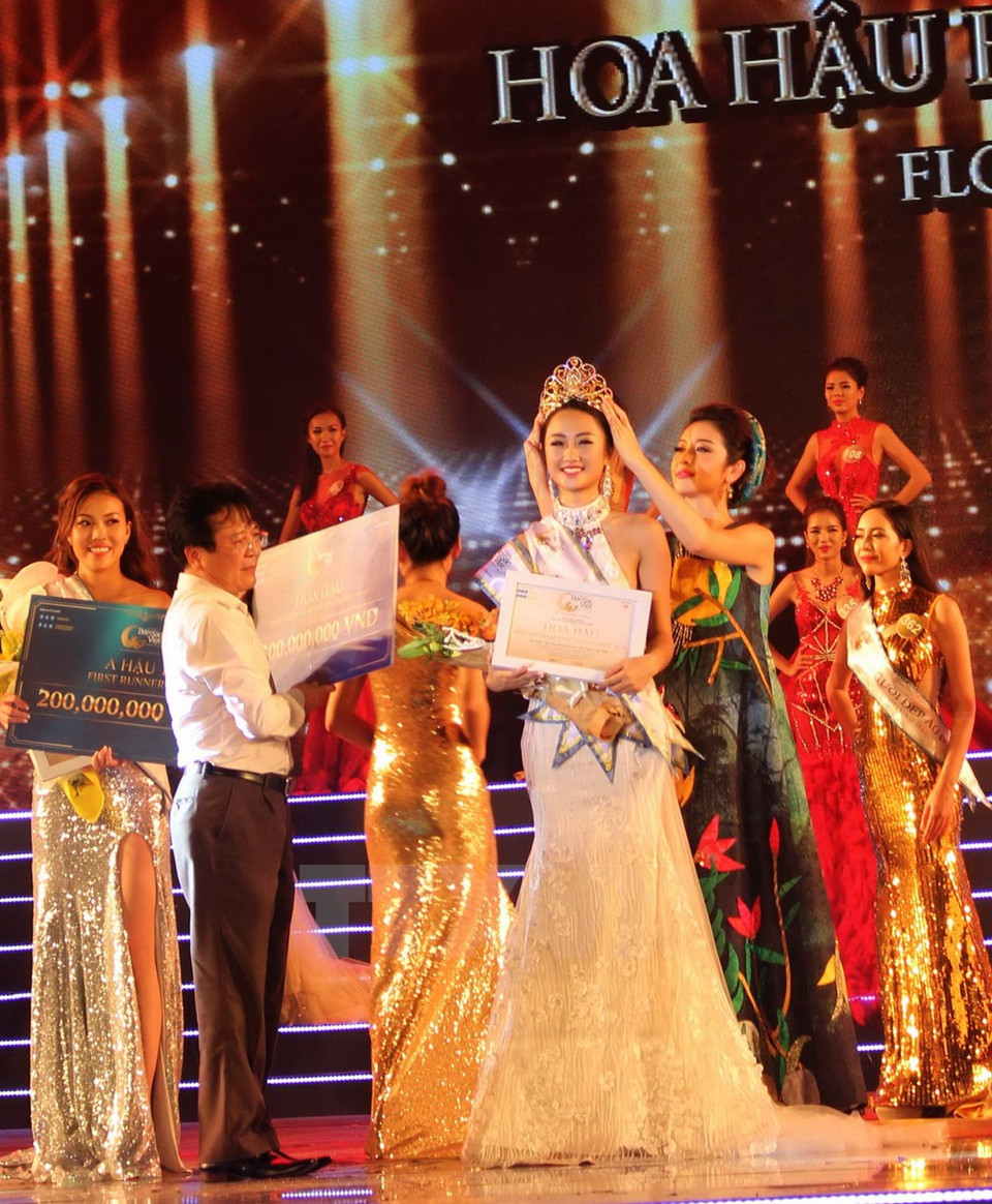  Tran Thi Thu Ngan a été élue Miss monde de l’identité vietnamienne 2016. Photo: VNA