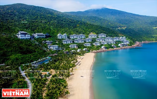 L’InterContinental Danang Sun Peninsula Resort : "Meilleur Resort de luxe du monde 2015". C’est le lieu où se sont déroulés plusieurs événements importants de la Semaine des hauts dirigeants de l’APEC 2017 à Da Nang.