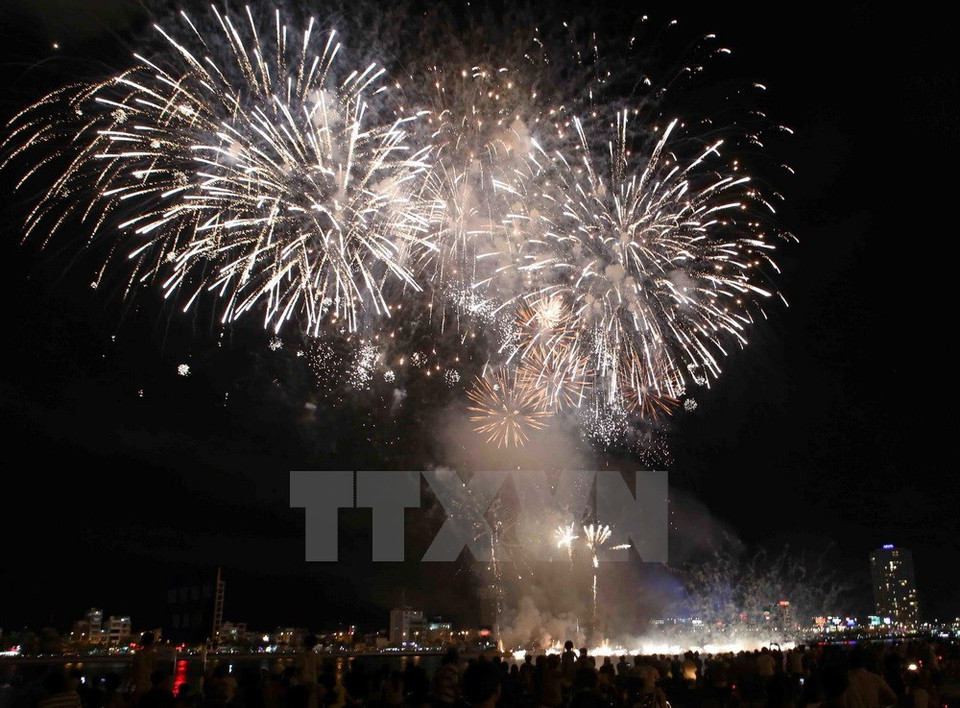 Les feux d'artifice à Da Nang. 