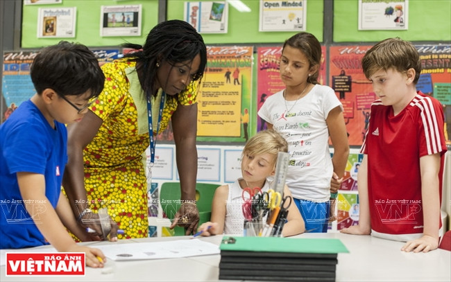Un cours à l'école primaire.
