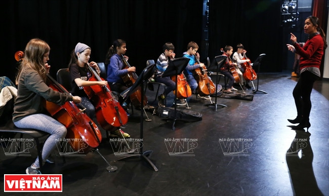 Un théâtre de 400 places dans l’enceinte de l’école.