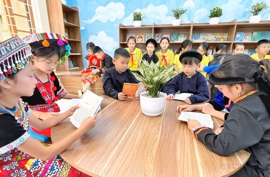 Espace de lecture à l'école-internat de Doan Kêt, district de Trang Dinh, province de Lang Son (Nord). Photo: VNA