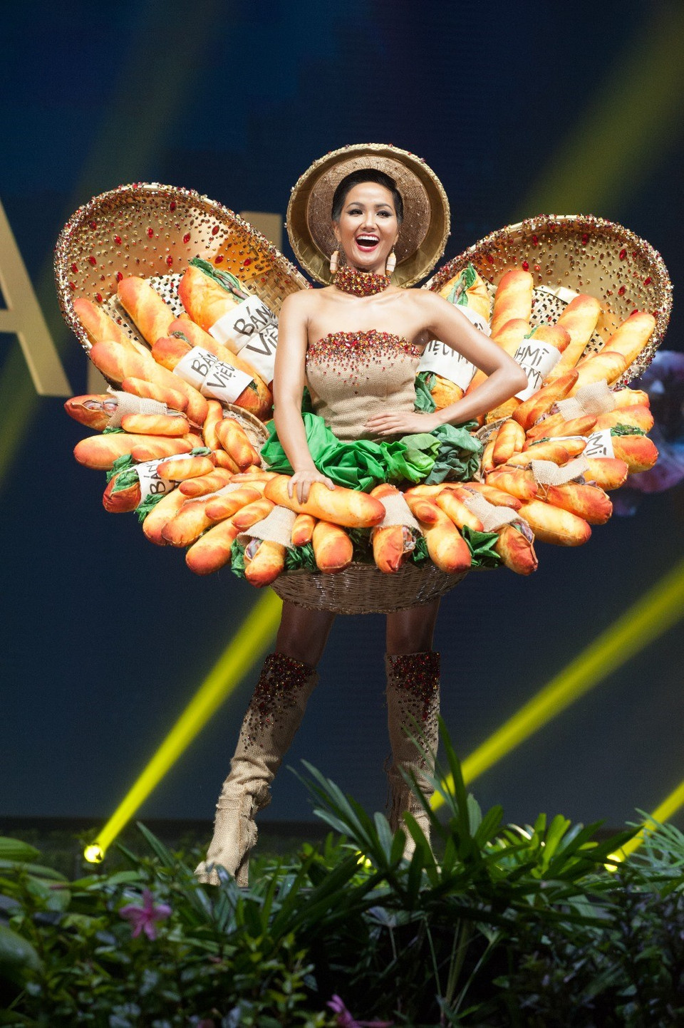 La tenue a été sélectionnée comme l'une des 15 meilleures par Global Beauties