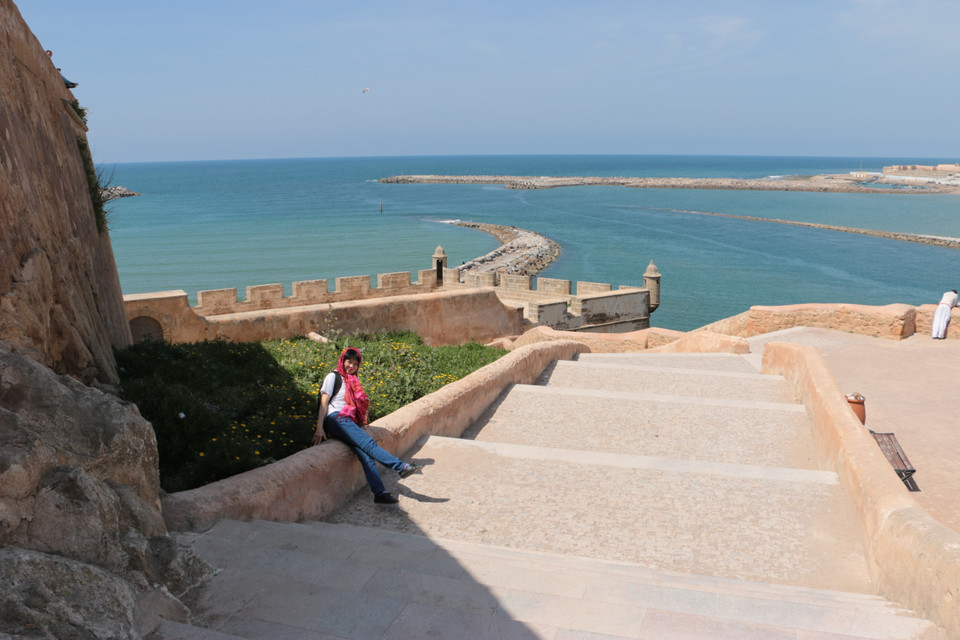 La kasbah des Oudayas. Cette citadelle d’architecture berbère a été inscrite sur la liste du patrimoine mondial de l'Unesco en 2012. Ce site fait partie d’une des destinations de prédilection des touristes étrangers.