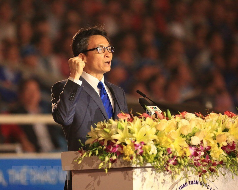 Le vice-Premier ministre Vu Duc Dam prononce le discours d'ouverture.