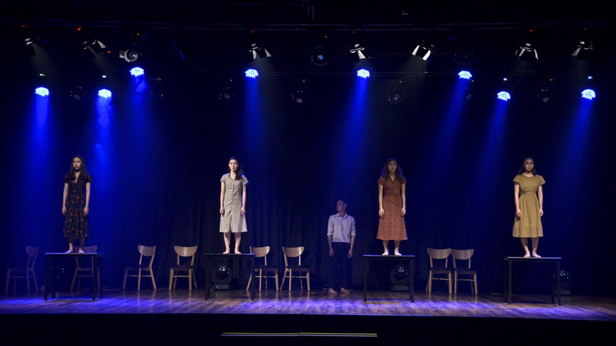 "Café Saigon" est une oeuvre représentée par les artistes de l'Opéra du ballet de Ho Chi Minh-Ville. Photo: Vietnam+