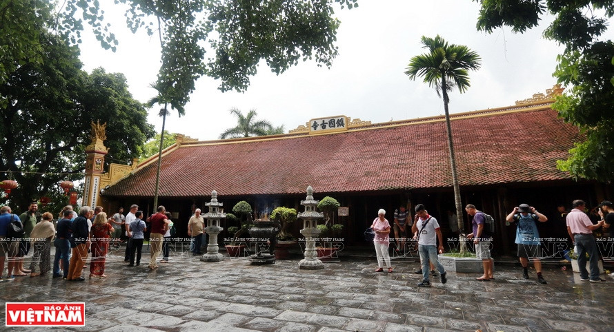 Actuellement, la pagode de Trân Quôc est considérée comme l’un des lieux sacrés du Bouddhisme, non seulement pour son architecture, mais aussi pour son histoire.