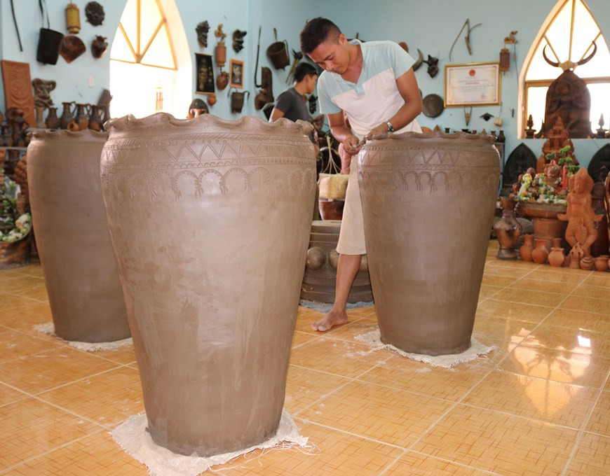 Créations des produits au sein d'un atelier.