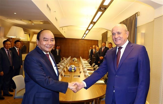 Le Premier ministre Nguyen Xuan Phuc a rencontré Vitaly Markelov, vice-président du conseil d’administration du groupe russe Gazprom, dans le cadre de sa visite officielle en Russie.