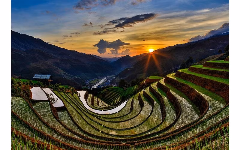 À la saison de la mise en eau des rizières.
