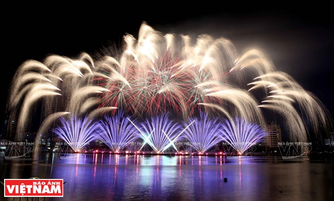 Le festival des feux d’artifice international DIFF, le plus grand d’Asie du Sud-Est, se tient tous les deux ans à Da Nang.