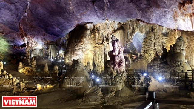 Le parc national de Phong Nha-Ke Bang (Quang Bình), reconnu par l’UNESCO Patrimoine Naturel Mondial, n’est pas loin de Da Nang.