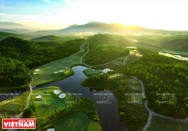 Le terrain de golf Bà Nà Hills est aux normes internationales.