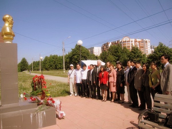 Avenue du Président Ho Chi Minh à Oulianovsk, en Russie.
