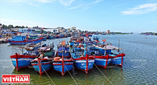 La présence de pêcheurs en Mer Orientale contribue à y affirmer la souveraineté nationale.