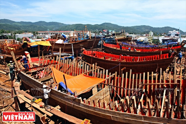 Un chantier naval à Sa Huynh, district de Duc Phô, province de Quang Ngai.