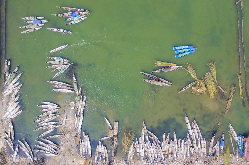 Le quai de pêche à la lagune de Chuon est pittoresque vu d'en haut.Photo: VNA