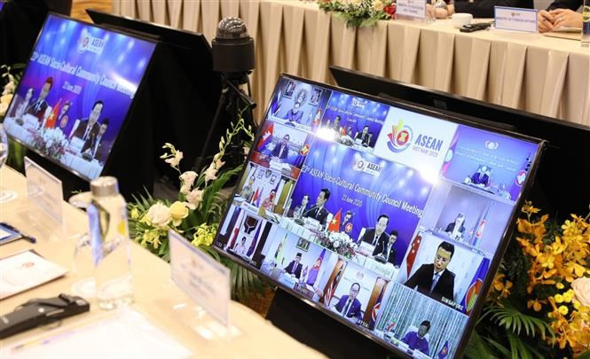 Il s'agit de la première réunion périodique organisée par le ministère vietnamien du Travail, des Invalides et des Affaires sociales en sa qualité de président de l'ASCC 2020. Photo: VNA