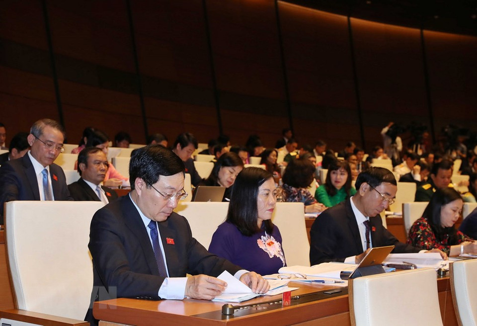  Lors de cette session, l’AN élira le président de la République, procédera au vote sur l’accord de partenariat transpacifique global et progressif et procédera à un vote de confiance à l’égard des postes qu’elle avait élus ou ratifiés.