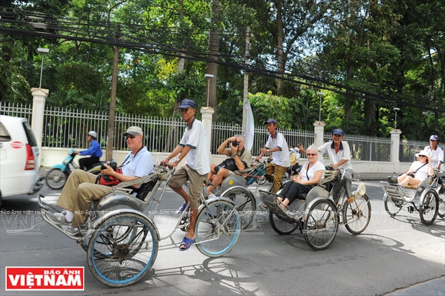 Hô Chi Minh-Ville est toujours une destination attrayante pour les touristes étrangers. Photo: Kim Phuong / VNP.