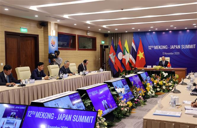 Le Premier ministre Nguyên Xuân Phuc et la délégation vietnammienne assistent au 12e Sommet Mékong - Japon. Photo: VNA