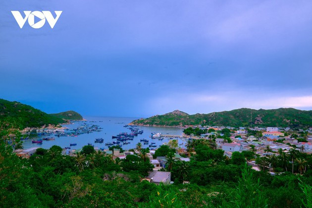 La baie de Vinh Hy vue du haut.Photo: VOV
