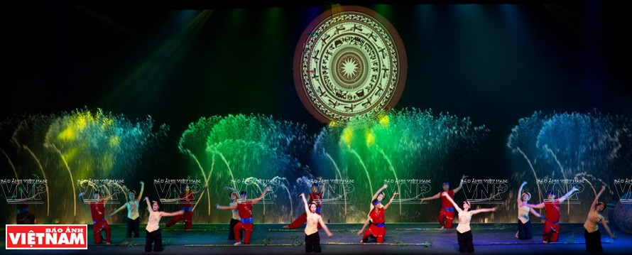 «Fishermen Show: légende des villages de pêcheurs» est le premier et seul spectacle musicale sur les villages de pêcheurs au Vietnam. 