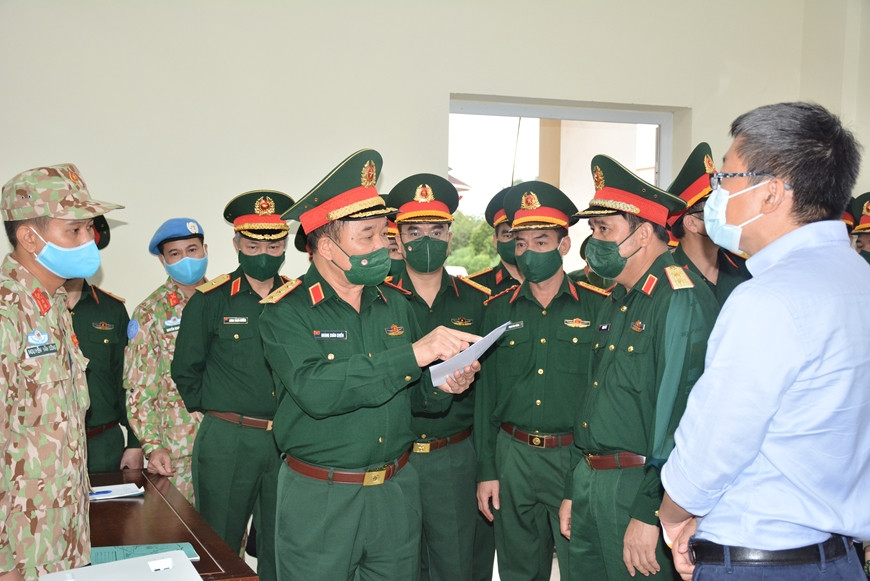 Selon le général de corps d’armée Hoang Xuân Chiên, l'envoi de cette équipe devrait promouvoir les bons résultats obtenus par les forces de médecine militaire et les officiers individuels. Photo : qdnd.vn