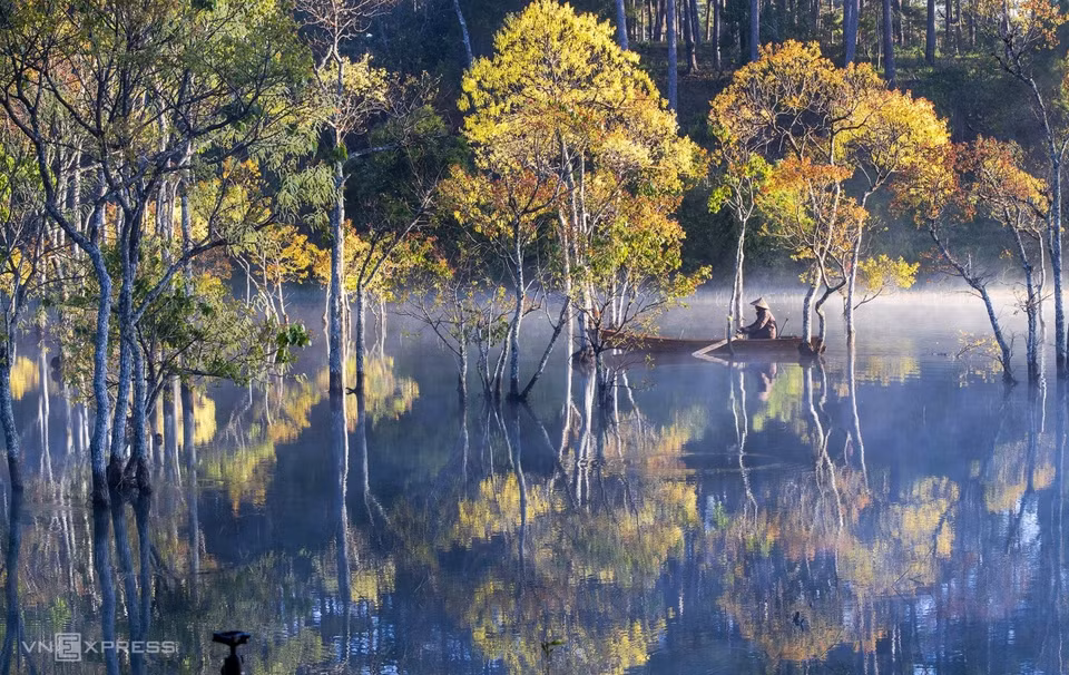 Beauté séduisante du lac Tuyen Lam.