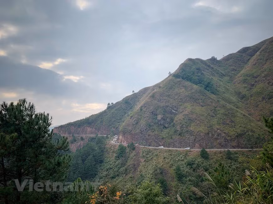 Binh Lieu est un district frontalier de la province de Quang Ninh où les minorités ethniques représentent 96% de la population locale. Ces dernières années, il est devenu une destination touristique préférée de nombreux touristes.