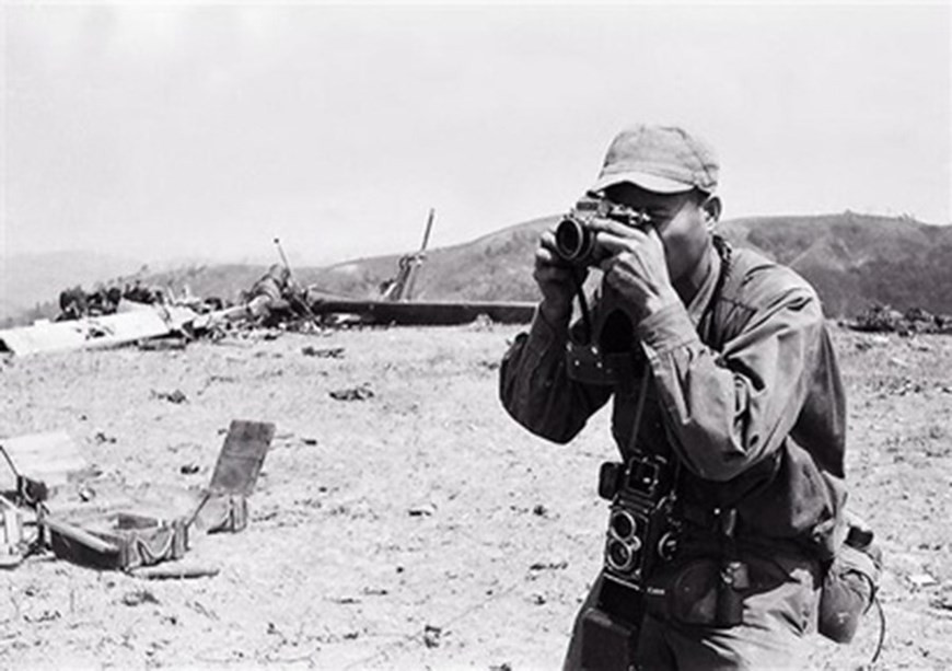  Le journaliste martyr Luong Nghia Dung, correspondant de guerre de l’Agence vietnamienne d’Information, s’est sacrifié sur un char de l'armée de libération lors de la campagne printemps-été 1972.