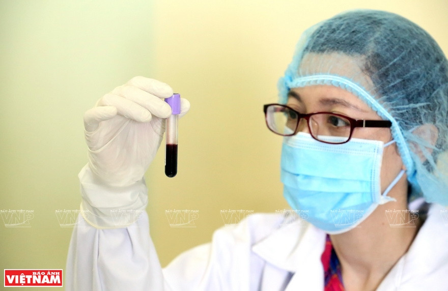  Analyse du sang des proches d’un martyr.