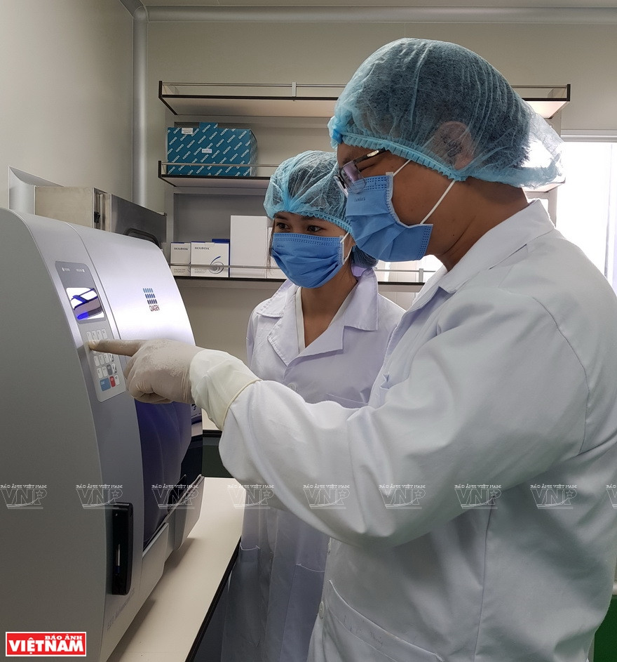  Machine servant à extraire de l’ADN.