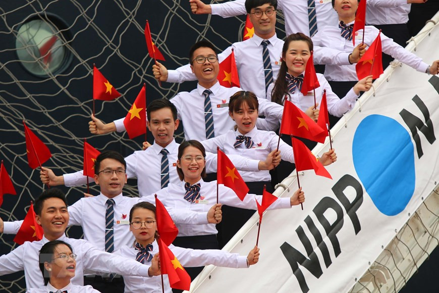  La délégation des jeunes du Vietnam.