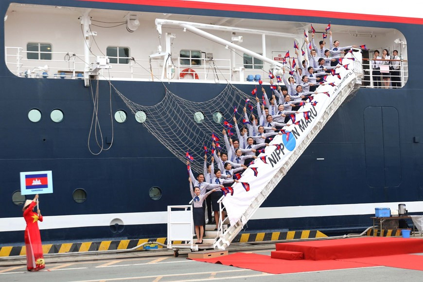  La délégation des jeunes du Cambodge. 