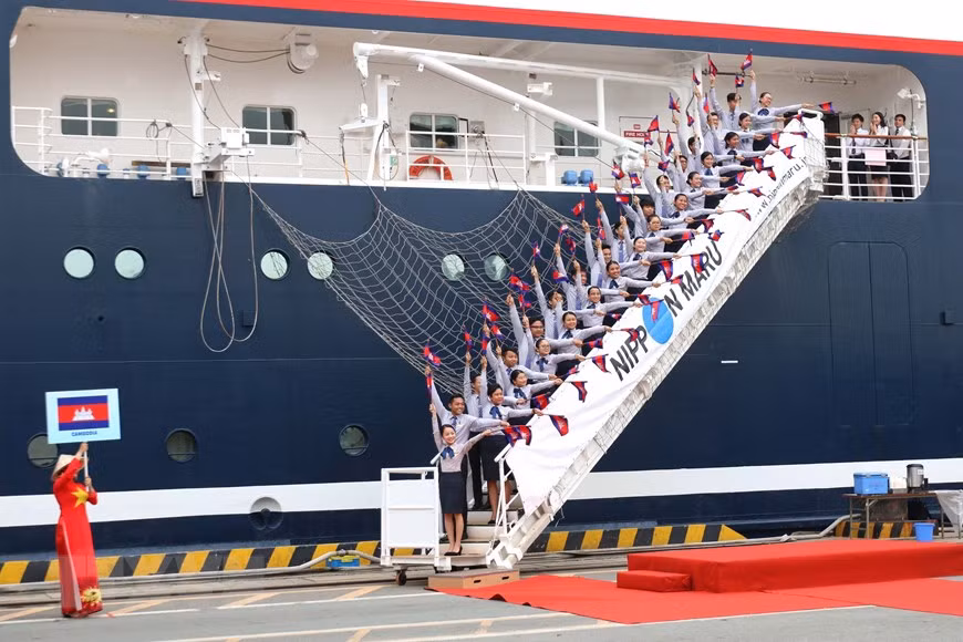  La délégation des jeunes du Cambodge. 