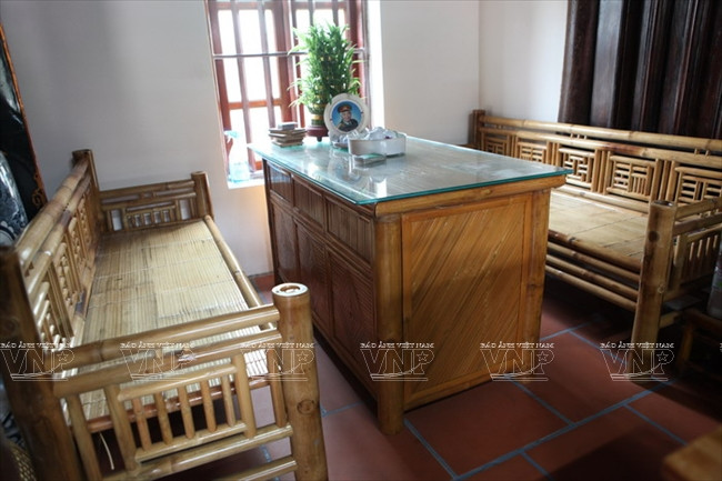 Des ensembles simples et bon marché, une tendance en vogue pour la filière meuble. 