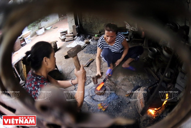 Les forgerons de Da Sy sont attachés à leur métier traditionnel.