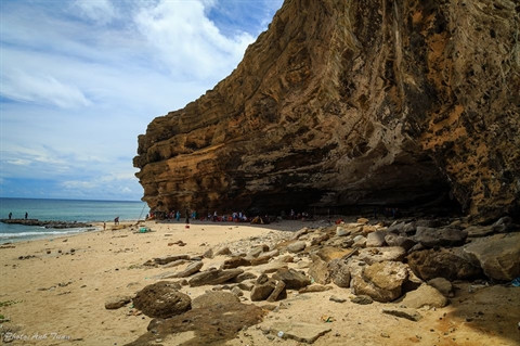 Hang Câu (la caverne de pêche) est un des lieux emblématiques de l’île.
