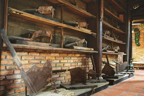 Des outils pour préparer des décoctions.