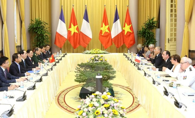 Entretien entre le président vietnamien Tran Dai Quang et son homologue français François Hollande. 
