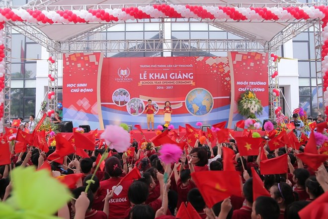Une ambiance festive règne à l’école primaire Vinschool (Hanoï), à la rentrée des classes. 