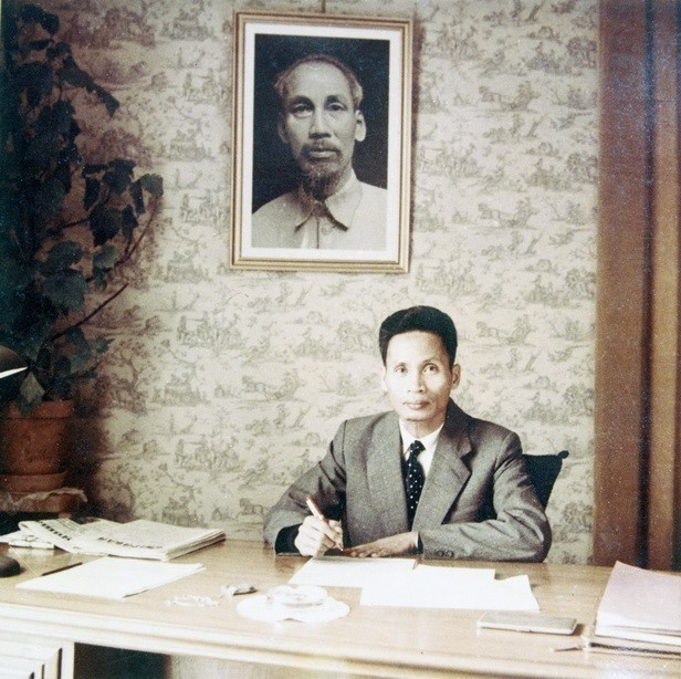 Le vice-Premier ministre Pham Van Dong à Genève en 1954