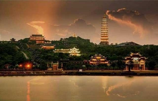 Le panorama de la pagode Bai Dinh.