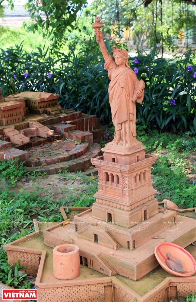 La statue de la Liberté (Etats – Unis).