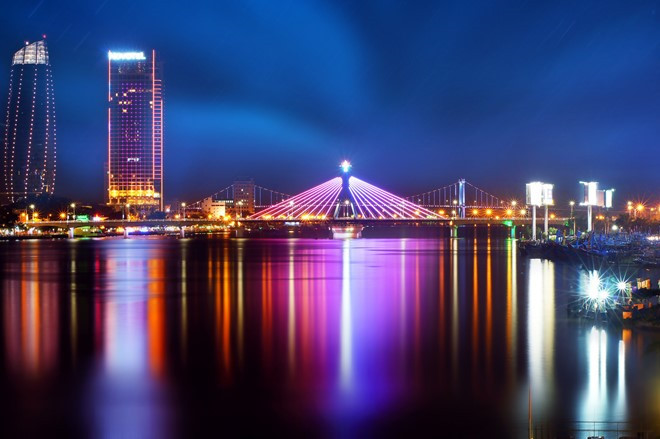 Le pont Quay (Tourner), un symbole de la jeune ville dynamique.