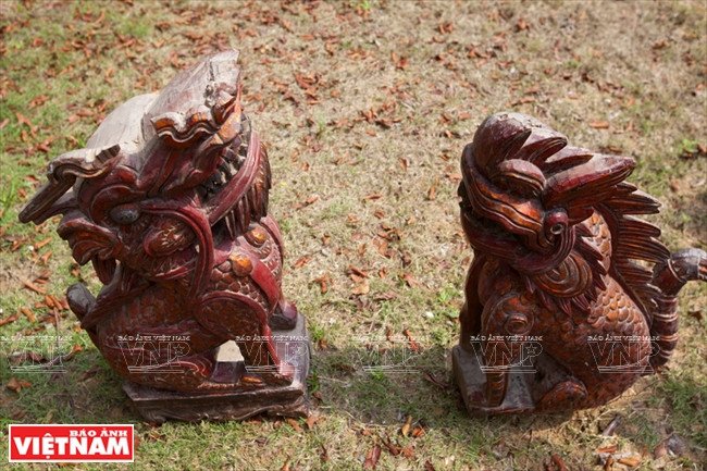 Une paire de Nghê dans la collection de Tu Anh. 